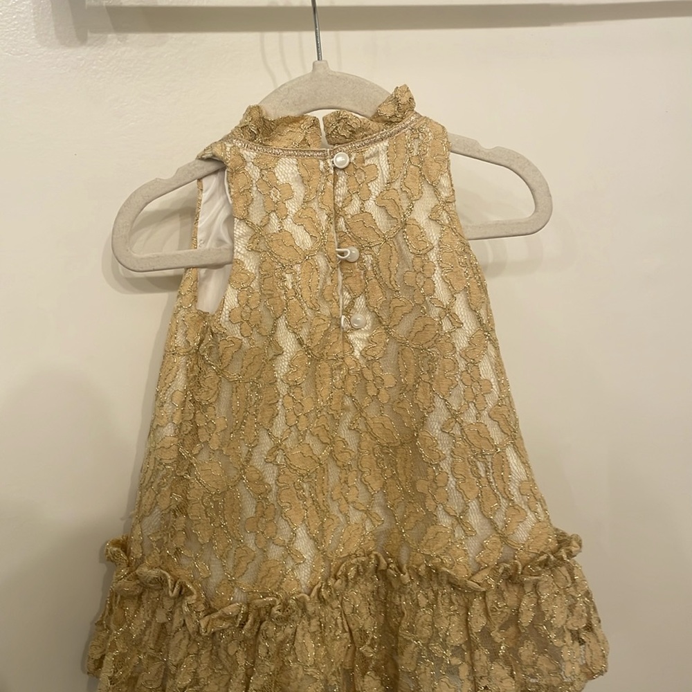 Holiday perfect dress - Picture 2 of 3